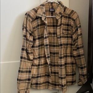Men’s Patagonia flannel, size M